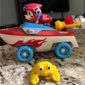 Sea Patrol Marshall's Transforming Sea Patrol Vehicle With Bonus Sea Friend
